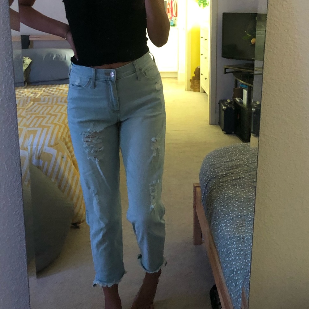 HOLLISTER BOYFRIEND JEANS